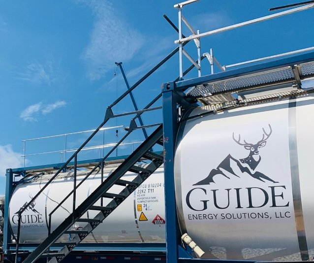 Guide Logo on the side of a tank